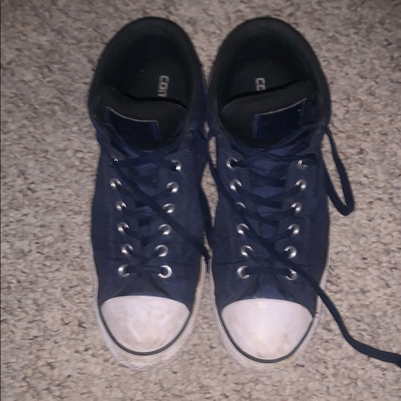 Navy blue converse - Picture 2 of 4